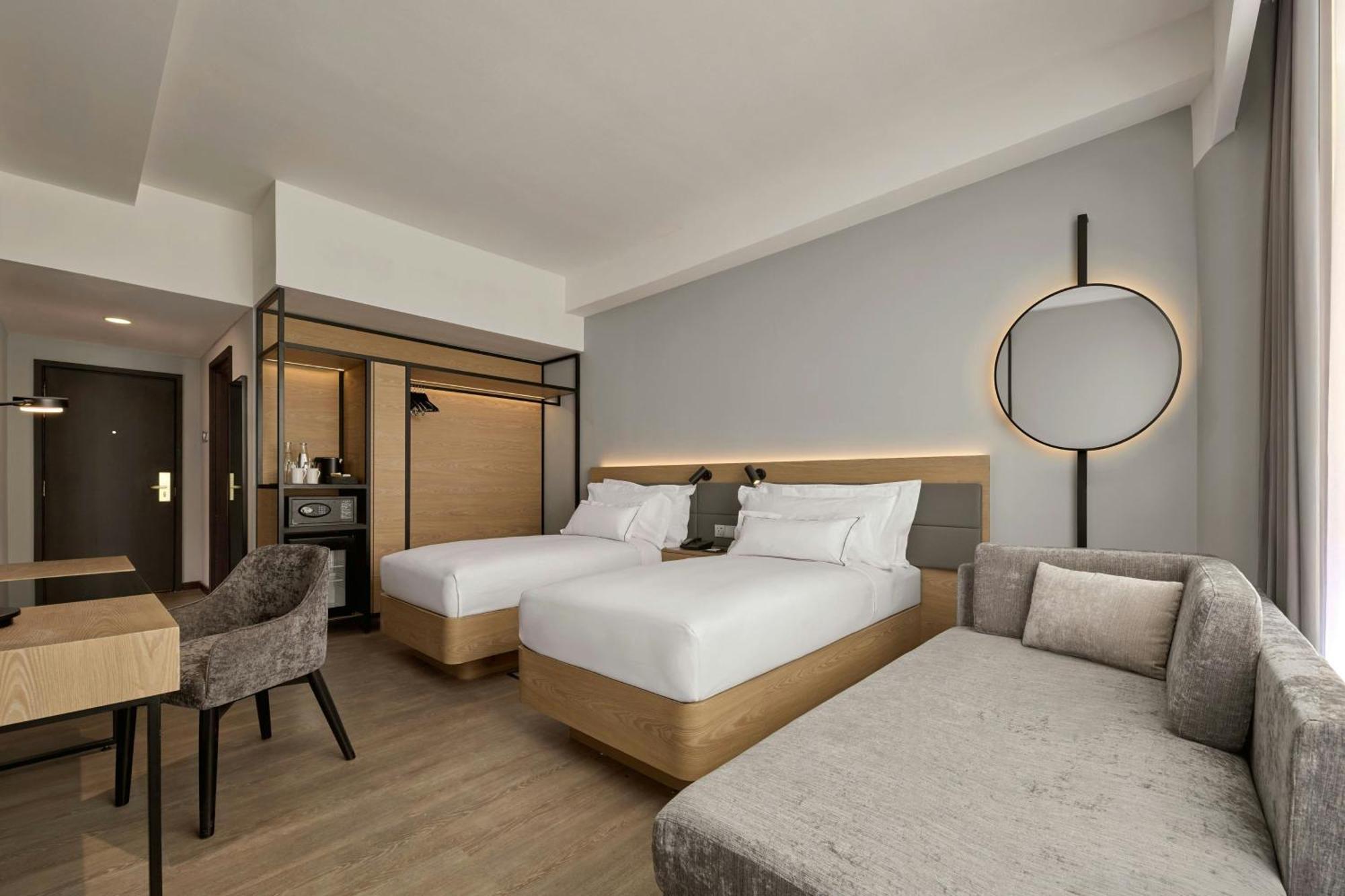 Ac Hotel By Marriott Ипох Экстерьер фото