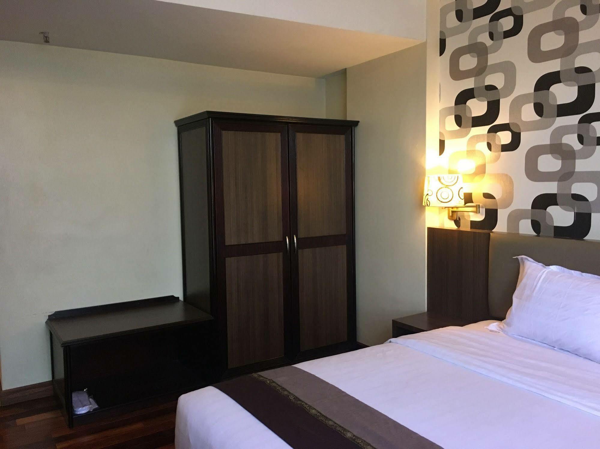 Ac Hotel By Marriott Ипох Экстерьер фото