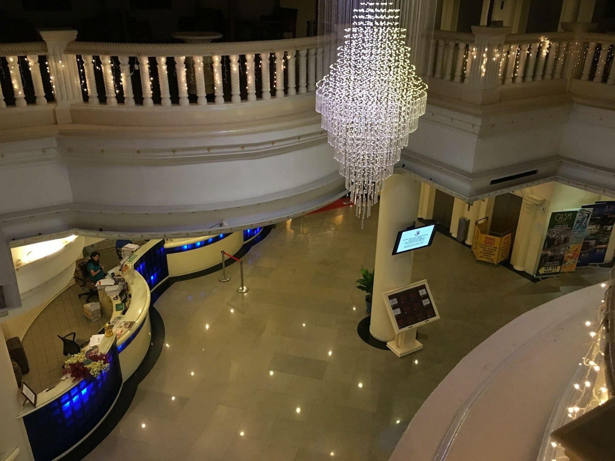 Ac Hotel By Marriott Ипох Экстерьер фото